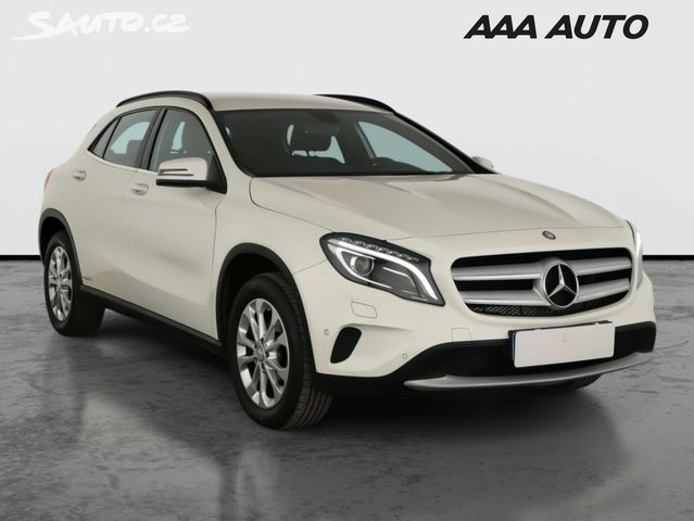Mercedes GLA